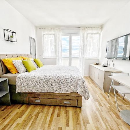 Studio Apartma Pag Blue Ocean 1 With Sea View Pag Town Esterno foto