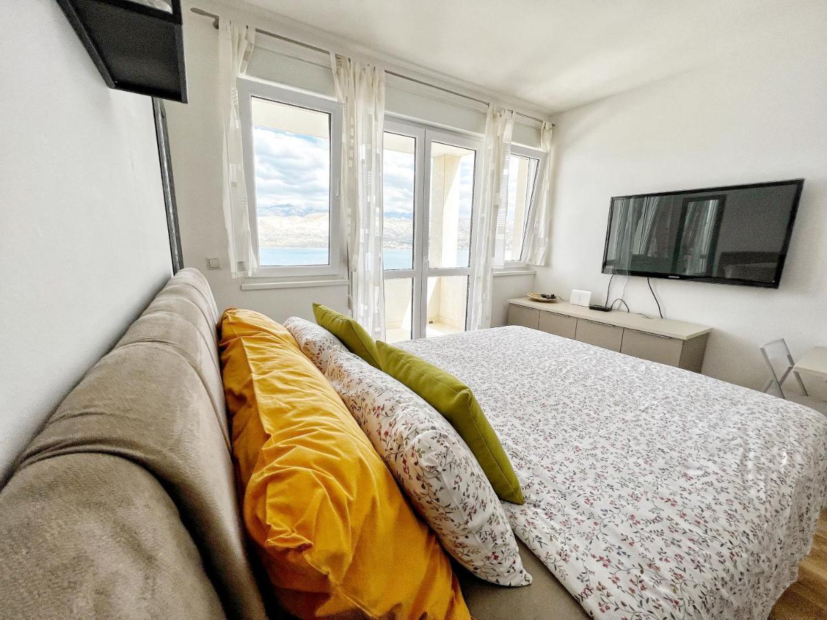 Studio Apartma Pag Blue Ocean 1 With Sea View Pag Town Esterno foto