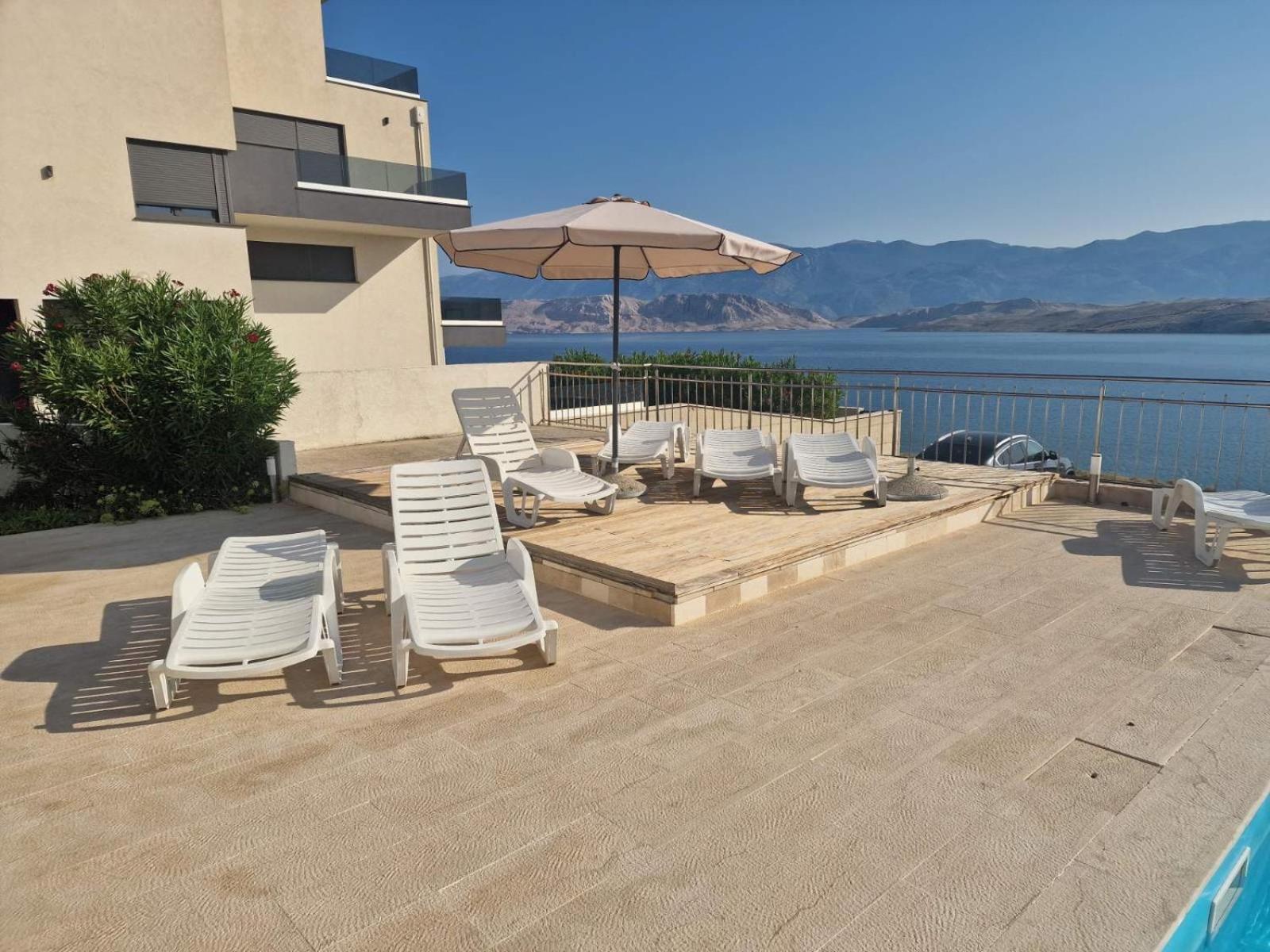 Studio Apartma Pag Blue Ocean 1 With Sea View Pag Town Esterno foto